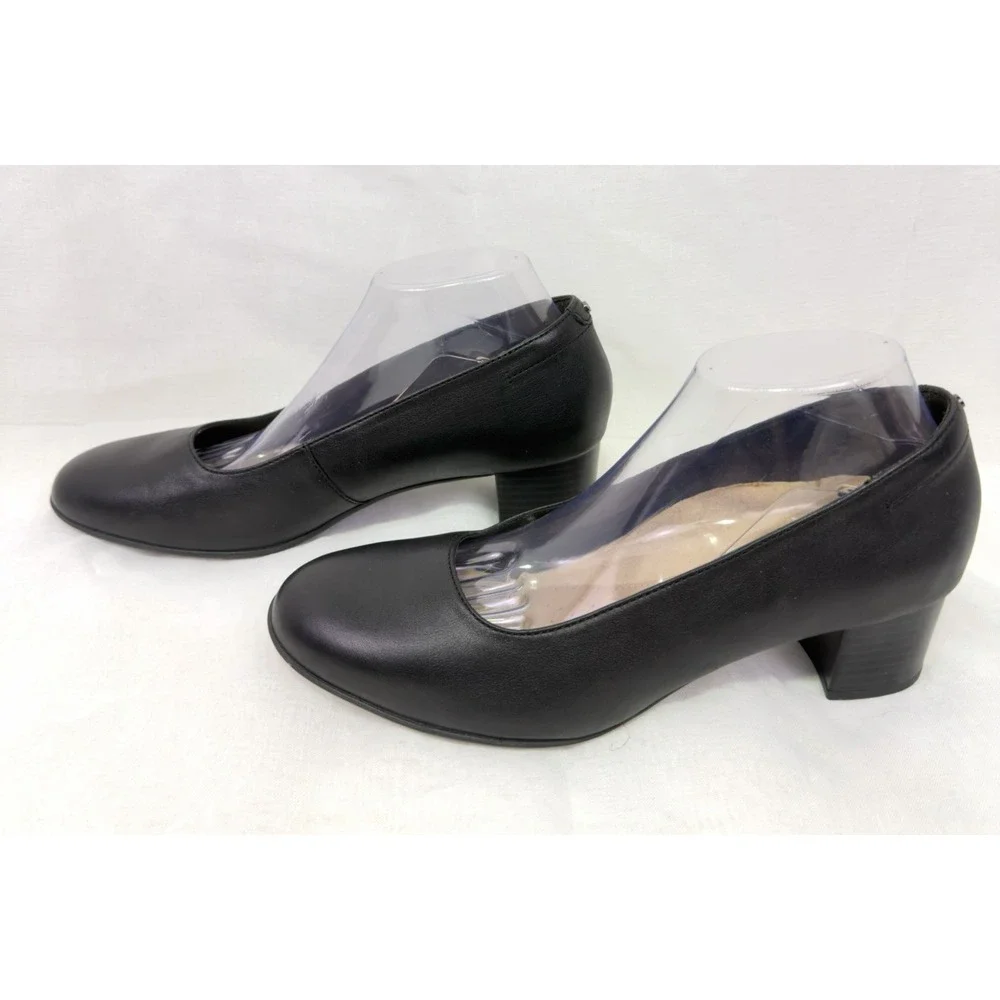 Clarks Womens 10 M Black Leather Pumps Comfort Cushion Block Heel Career Shoes